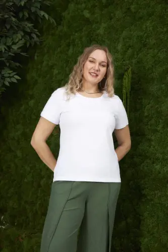 Crew Neck Plus Size White T-Shirt - 4