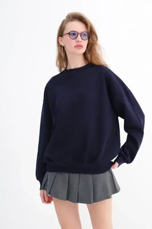 Crew Neck Plush Basic Sweatshirt S3408-k11-Laci - 1