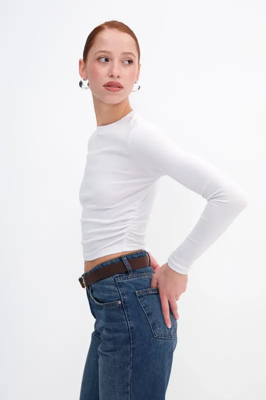 Crew Neck Side Gathered Basic Blouse B4164-U13 - 2