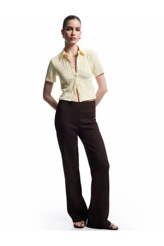 Crinkle Fabric Buttoned Slim Fit Short Sleeve Shirt - KOTON (1)