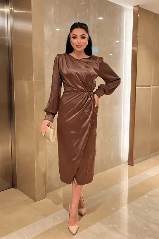 Crinkle Fabric Crossover Pencil Dress - BROWN - BÜYÜKBEDENIZ