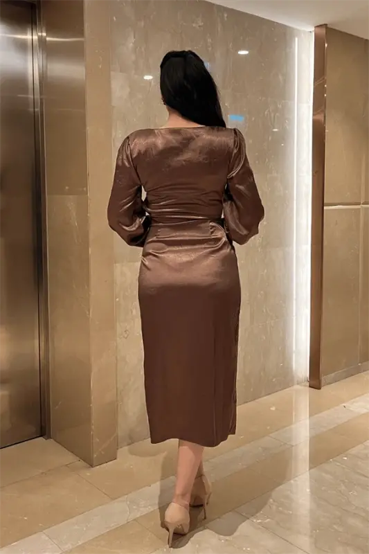 Crinkle Fabric Crossover Pencil Dress - BROWN - 5