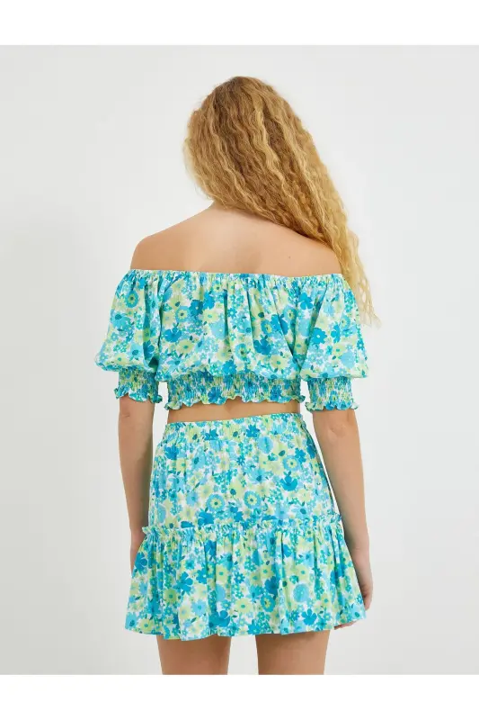 Crop Blouse Balloon Sleeve Guipure Detailed - 4