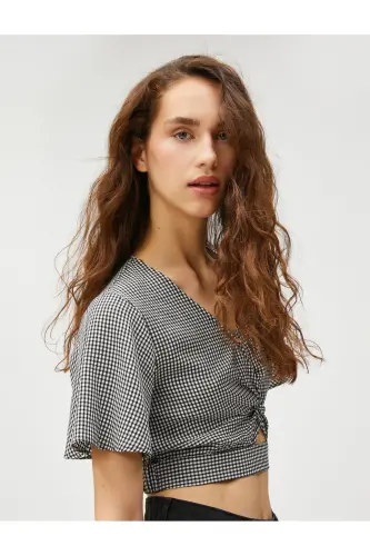 Crop Bluz V Yaka Pencere Detalli V Yaka - 1