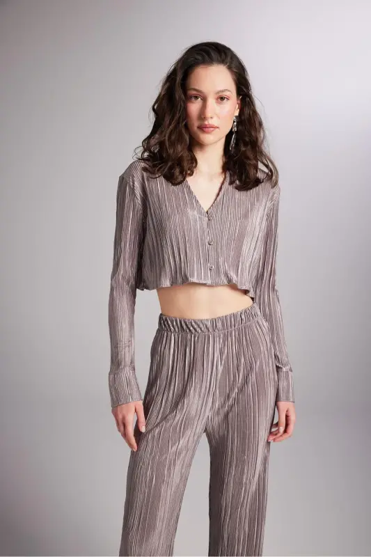 Crop Model Button Closure Comfy Crop Shirt Mocha - 2