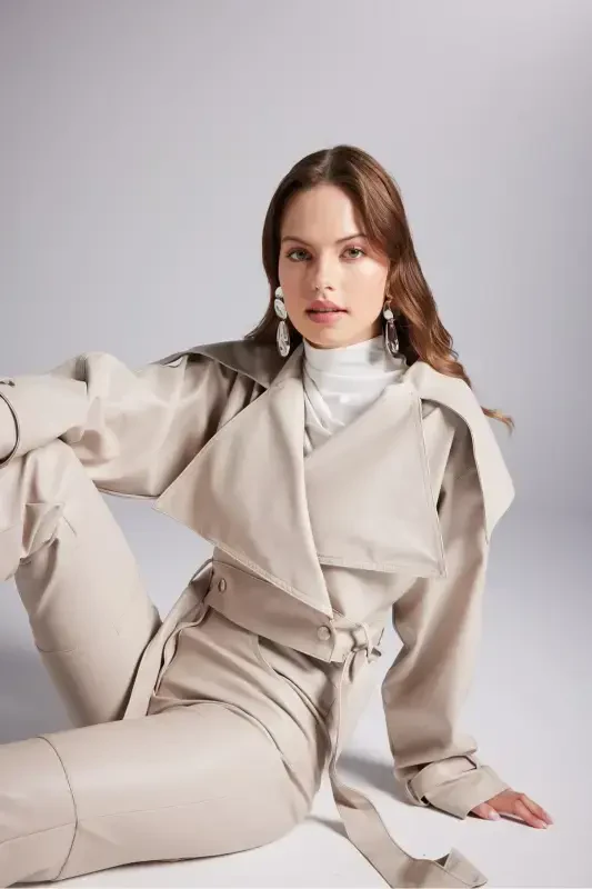 Crop Model Faux Leather Belted Neeko Jacket Beige - 3