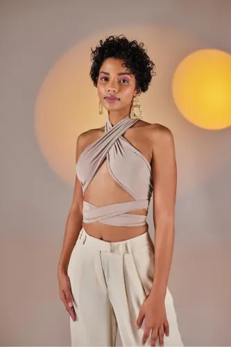 Crop Model Tie-Wrap Top Beige - 12