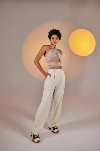 Crop Model Tie-Wrap Top Beige - 6