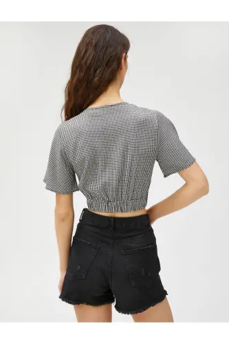 Crop Top V-Neck Window Detail V-Neck - 4