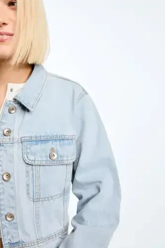 Cropped denim jacket - 4