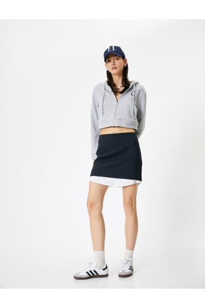 Cropped Hoodie with Pockets and Zipper - 1