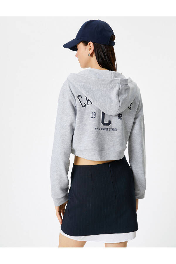 Cropped Hoodie with Pockets and Zipper - 4