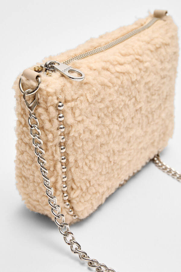 Crossbody bag with beads and faux fur - 4