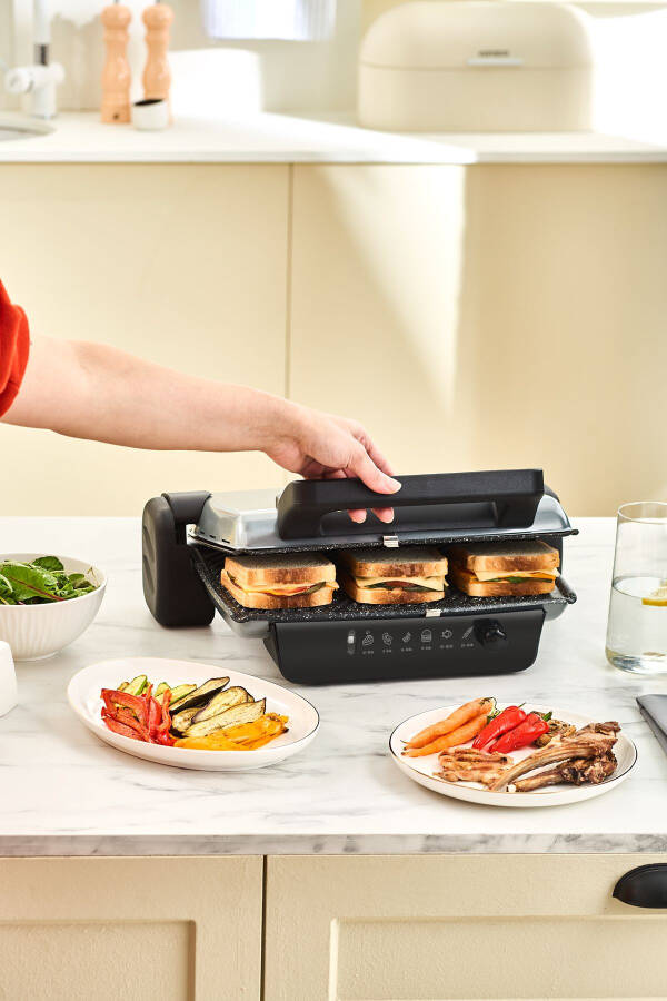 Crust Grill Toast Grill and Toaster 6 Slice Anthracite - 2