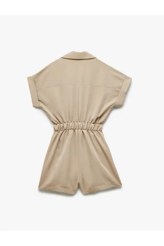 Cupro Modal Stoff mit Taschen, elastischem Bund und kurzem Arm Overall mit Hemdkragen. - Taupe - 5