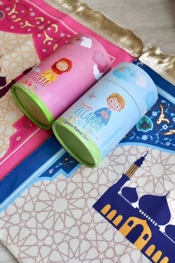 Cylinder Box Kids Prayer Rug Blue S1038 with Piggy Bank - 8