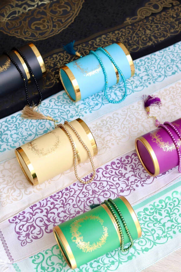 Cylindrical Boxed Prayer Mat And Tasbih Set S1040 Green - 6