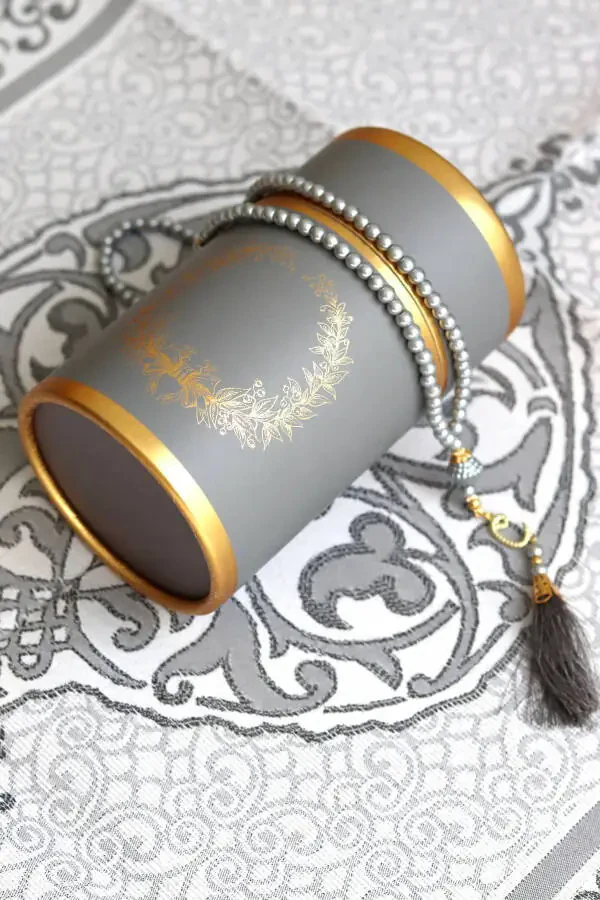 Cylindrical Boxed Prayer Rug And Tasbih Set S1040 Grey - 2