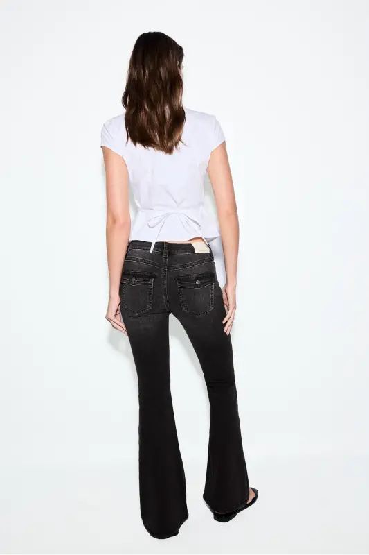 D04 Düşük Bel Çan Paça Jean - Siyah Denim - 5