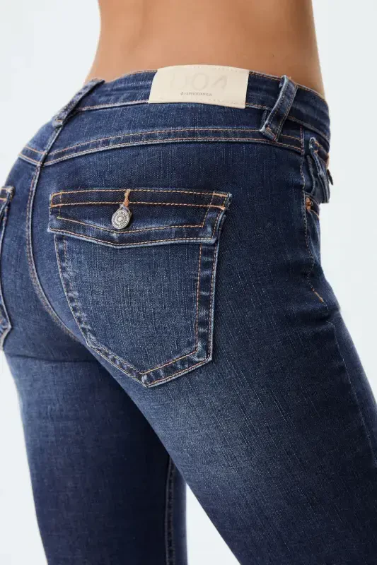 D04 low waist flared jeans-FADED EFFECT MEDIUM BLUE DENIM - 3