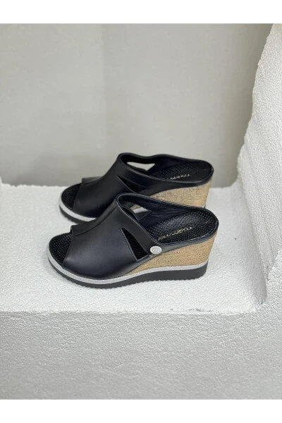 D24YT-2030 Genuine Leather 9CM Padded Sole Slippers Women - MAMMAMIA (1)