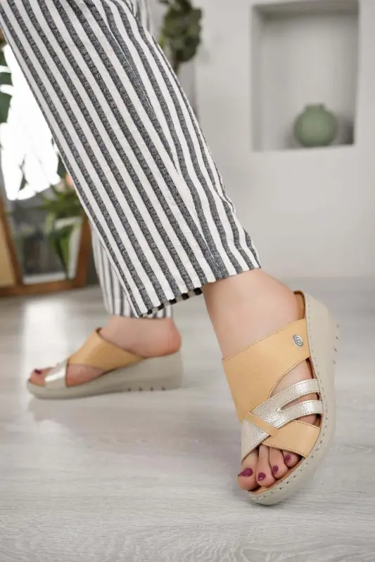 D24yt 2130 Beige Genuine Leather Women's Wedge Sandals - 3
