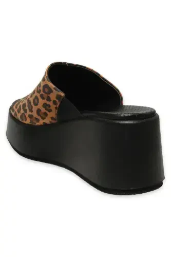 D25Yt-1565Z Daily Cinnamon Women's Slippers-TOBACCO LEOPARD - 4