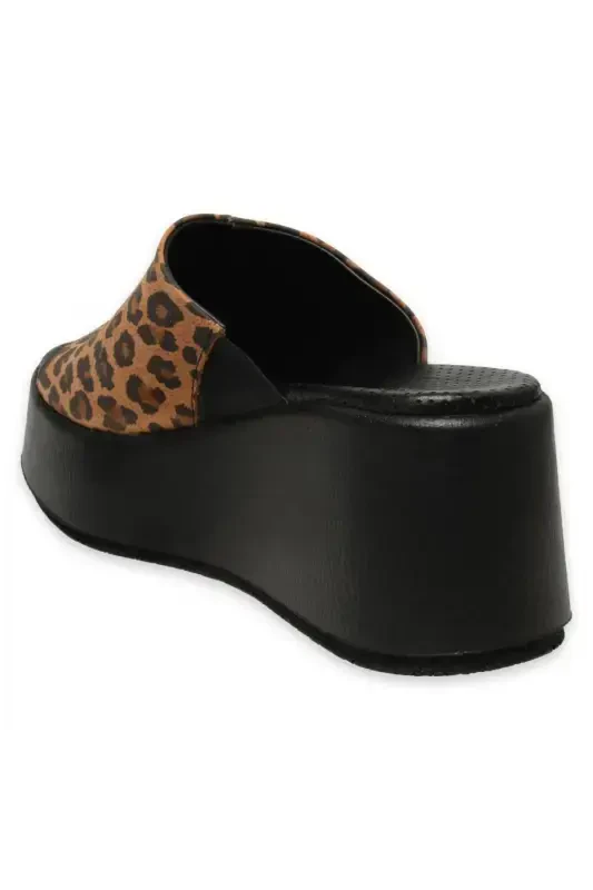 D25Yt-1565Z Daily Cinnamon Women's Slippers-TOBACCO LEOPARD - 4