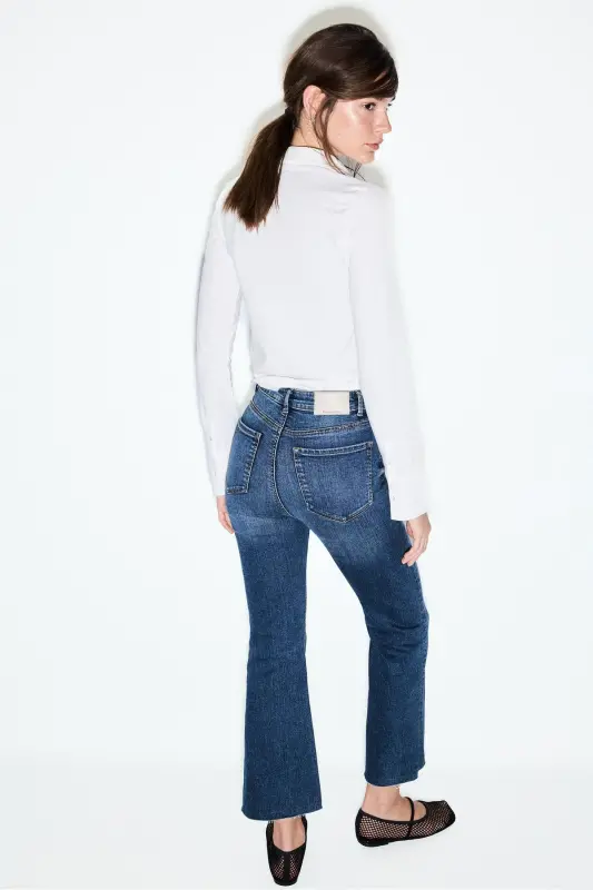 D78 Cropped Spanish Leg Jeans - 5