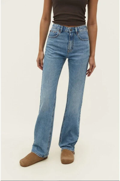 D98 to'g'ri kesilgan vintage jinsi shimlar - STRADIVARIUS (1)