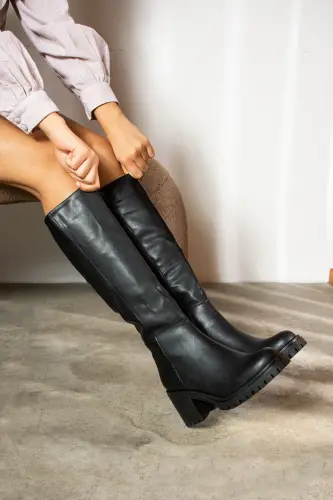 Daily women's ankle boots, black, chunky heel, tractor sole, zippered, comfortable. - NSTIL (1)