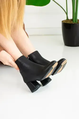 Daily Women's Black Boot Chunky Heel Zippered Comfortable Lightweight Short Bootie 2001-Black - 3