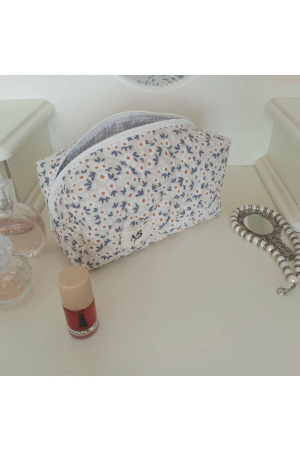 Daisy Land Makeup Bag - Large Size - 1