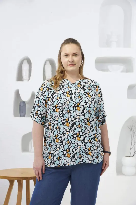 Daisy Print Mandarin Collar Plus Size Blouse Baby Blue - 1