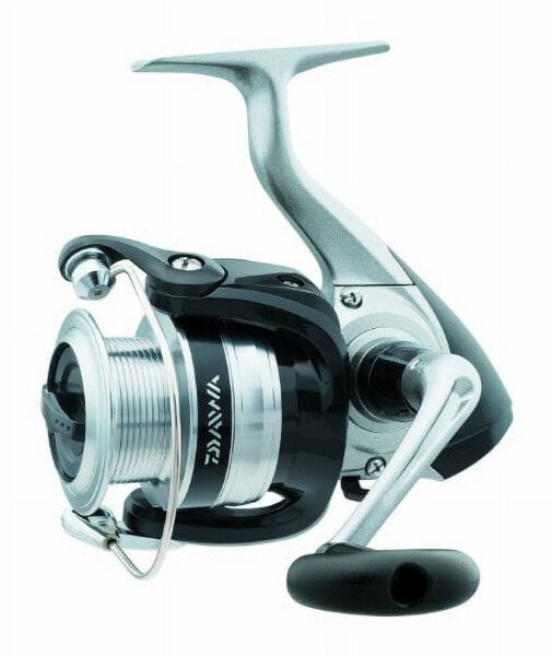 Daiwa Strikeforce SF2500-B-CP Spinning Reel- - DAIWA