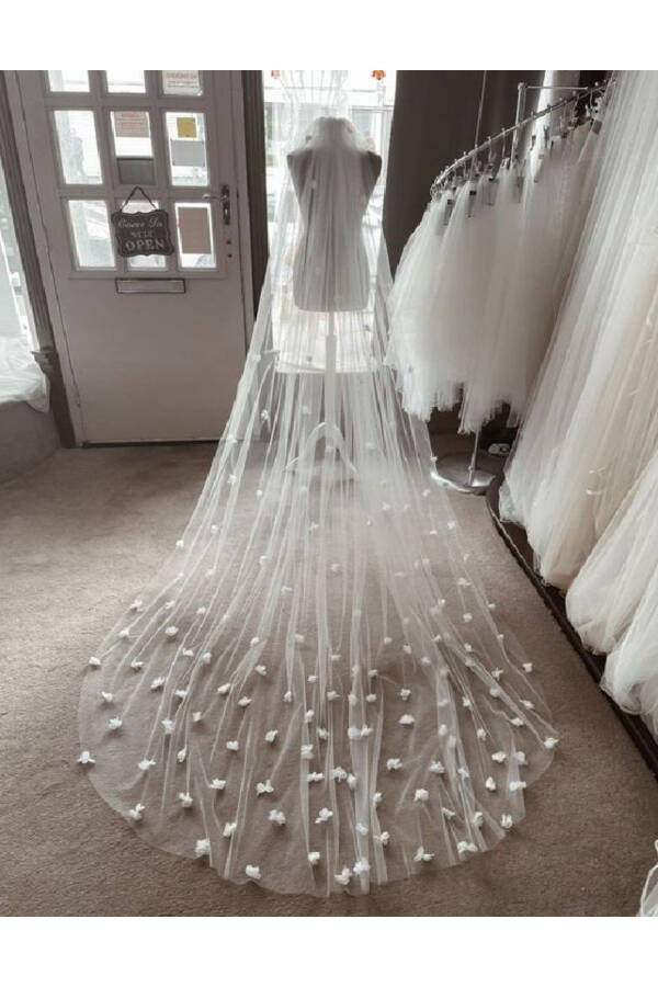 Dantel Gulli 2.5 Metr Uzunlik 1.5 Metr Kenglik Oval Kesim - 1