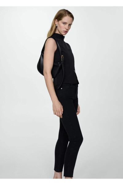 Skinny-Jeans mit verkürzter Länge - Schwarzer Denim - 7
