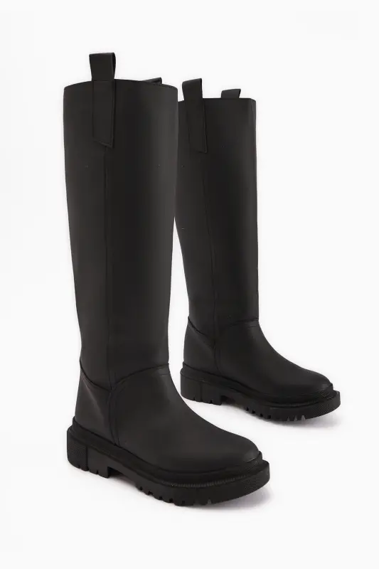 Dayna Black Chunky Sole Pull-On Women's Boot-Black - 2