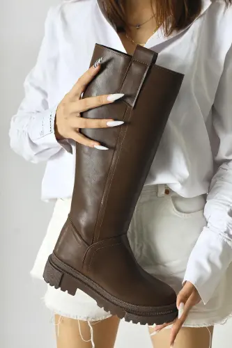 Dayna Coffee Pull-On Boots with Thick Sole - 6
