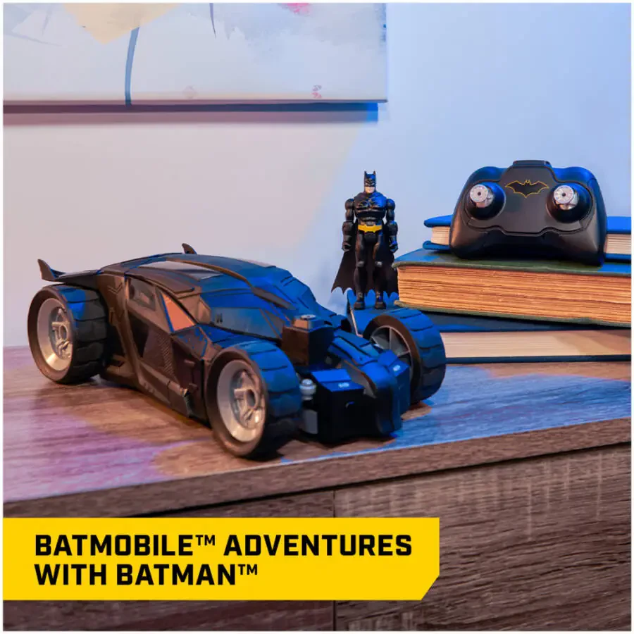 DC Comics, Batman Batmobil Masof Uzoqdan Boshqariladigan Mashina, 4 dyuymli Harakatlanuvchi Figura bilan, 4 yosh va undan katta bolalar uchun - 2