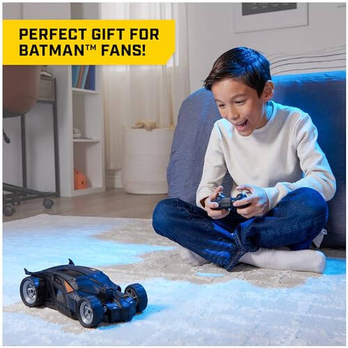 DC Comics, Batman Batmobile Masofaviy boshqaruvli Mashina, 4 dyuymli Batman figurasi bilan oson boshqarish, 4 yosh va undan katta bo'lgan bolalar uchun o'yinchoqlar - 6