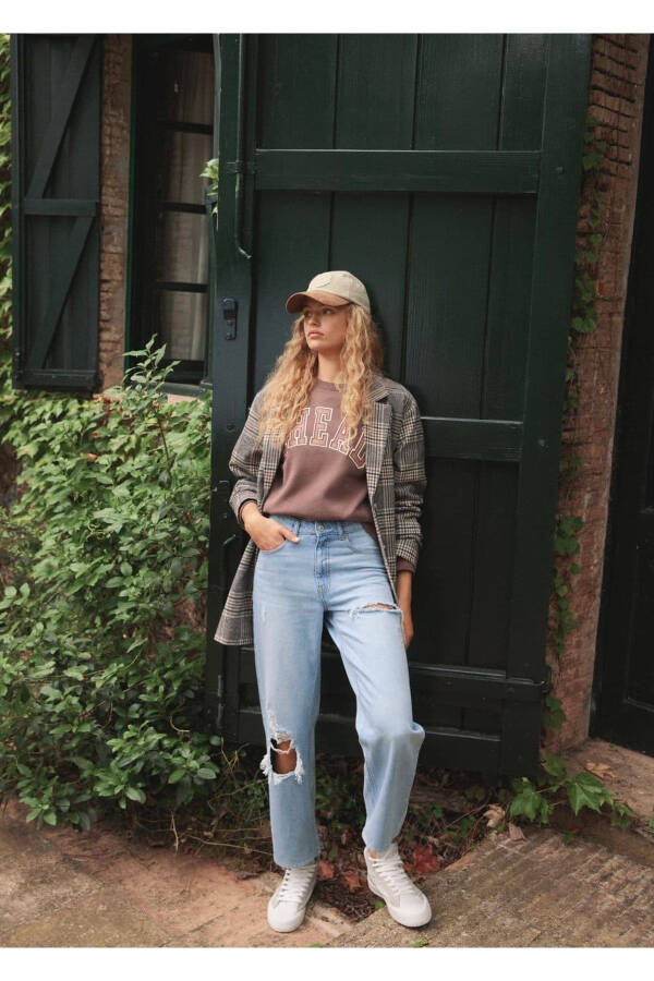 Decorative Ripped Straight Leg Jean - 8