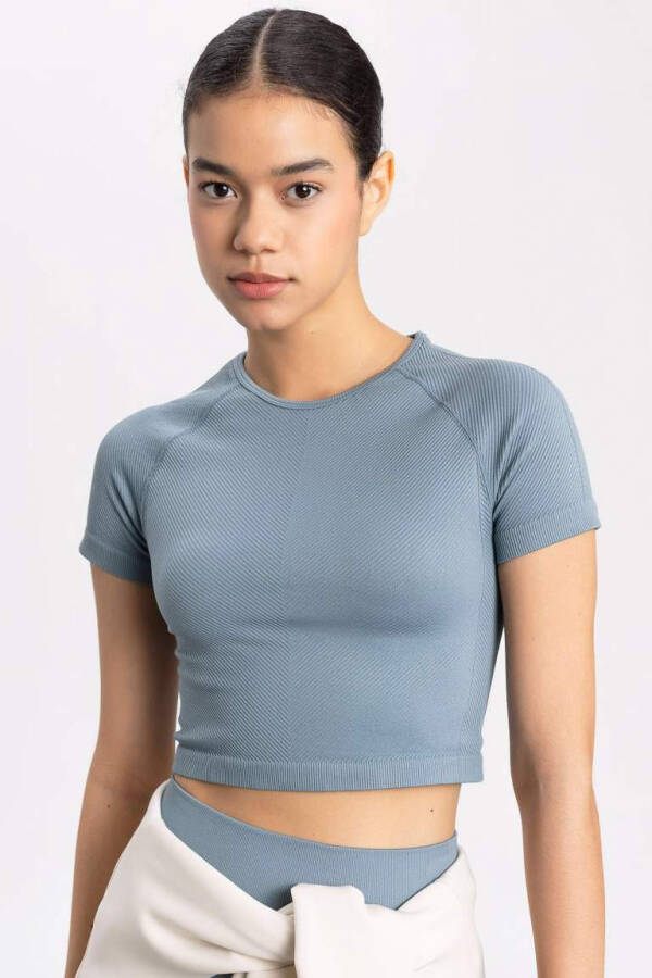 DeFactoFit Crop Velosiped Yoqa Sportchi Seamless Qisqa Yengli Futbolka Yashil - 10