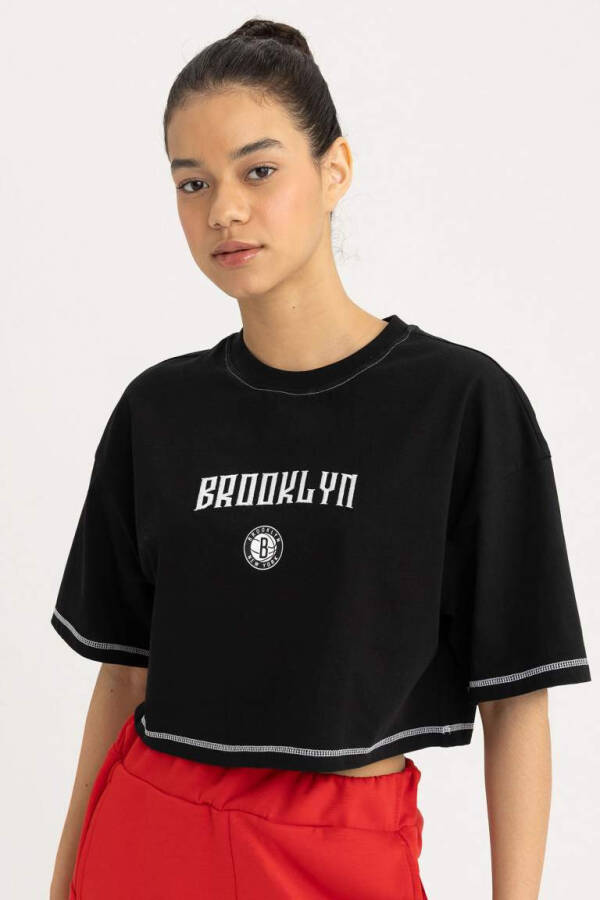 DeFactoFit NBA Brooklyn Nets Velo Yaka Qisqa Yengli Futbolka Qora - 1