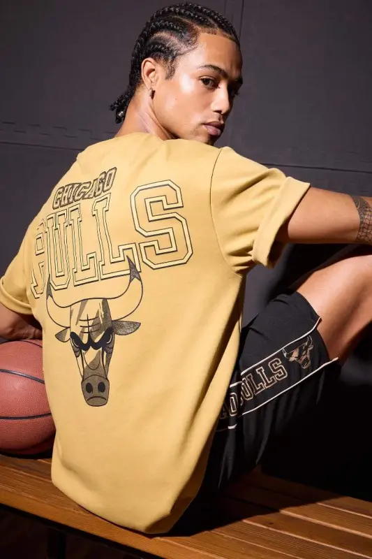 DeFactoFit NBA Chicago Bulls Oversize Geniş Kalıp Bisiklet Yaka Sırt Baskılı Kısa Kollu Tişört-Açık Haki - 1