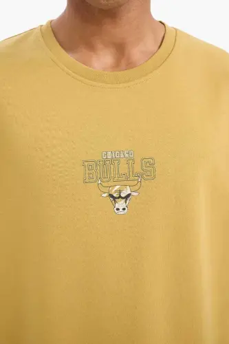 DeFactoFit NBA Chicago Bulls Oversize Geniş Kalıp Bisiklet Yaka Sırt Baskılı Kısa Kollu Tişört-Açık Haki - 9