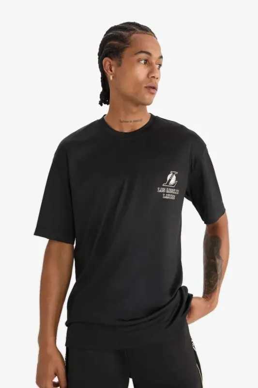 NBA Los Angeles Lakers Boxy Fit Bisiklet Yaka Sırt Baskılı Kısa Kollu Tişört-Siyah - 6