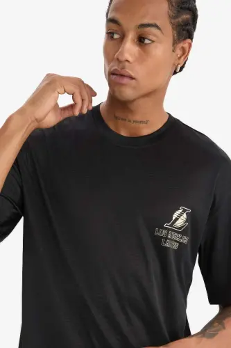 DeFactoFit NBA Los Angeles Lakers Boxy Fit Crew Neck Back Printed Short Sleeve T-Shirt-Black - 8