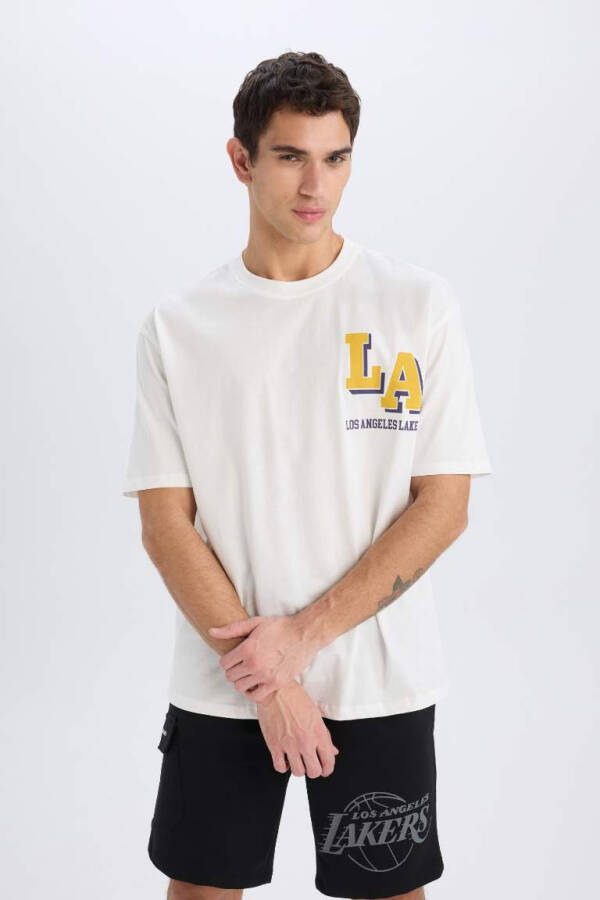 DeFactoFit NBA Los Angeles Lakers Oversize Fit Crew Neck Short Sleeve T-Shirt Ecru - 3