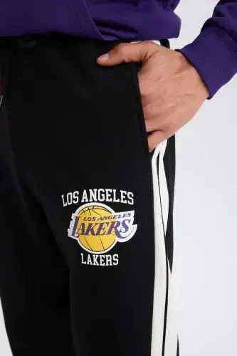 DeFactoFit NBA Los Angeles Lakers Толстые спортивные штаны джоггеры стандартного кроя с карманами - черные - 1